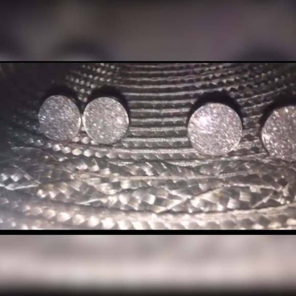 14MM Sterling silver stud earrings - Picture 1 of 1